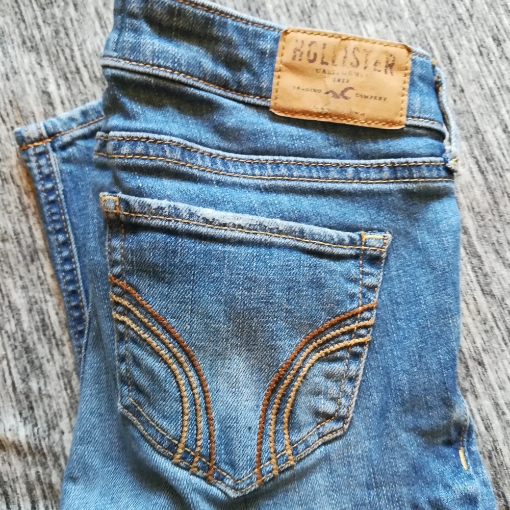 Hollister jeans